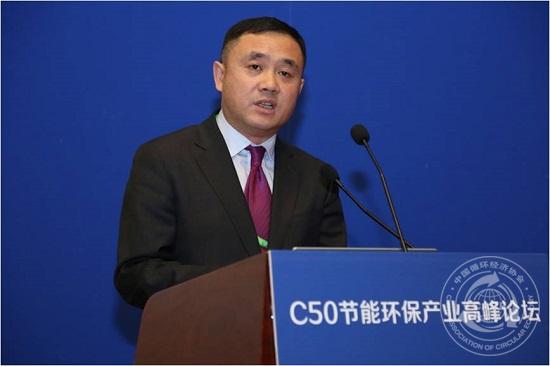 董鵬.jpg