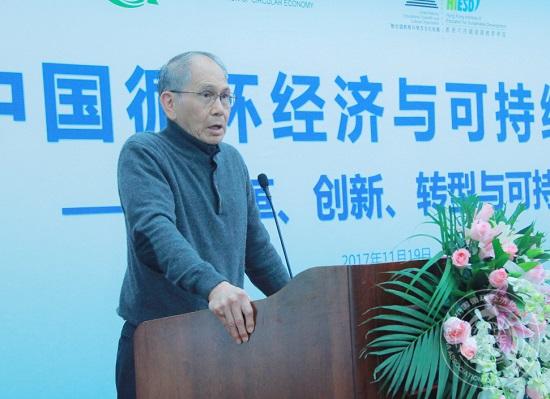 李鍔教授.jpg