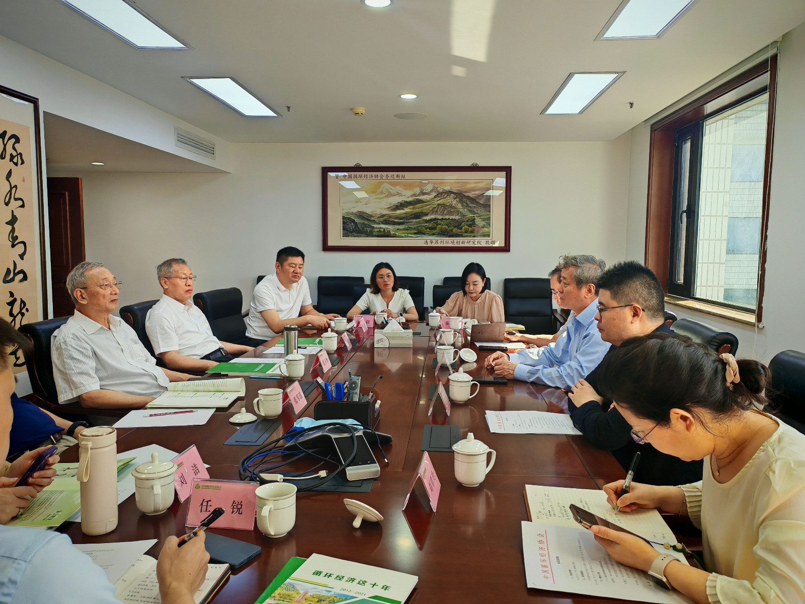 接待湖北省新能源發(fā)展促進(jìn)會(huì)-網(wǎng)站.jpg